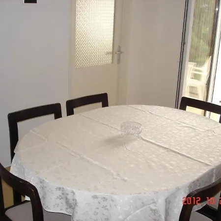 Lino 2 Apartment *