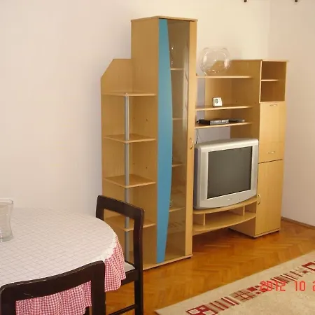 Lino 2 Apartment *