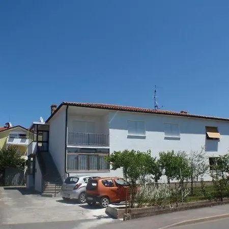 Apartment Lino 2 *
