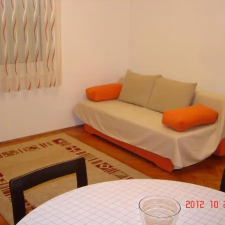 Apartment Lino 2 *